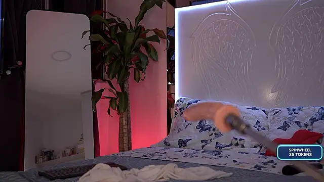 emily_montoya1's cam snapshot