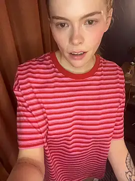 YourEnglishRose's cam snapshot