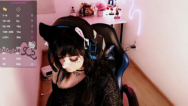 Lunyhose live sex cam