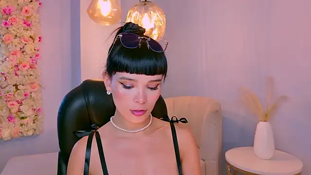 AgathaKondo_'s cam snapshot