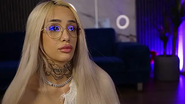 blondie_muller's cam snapshot