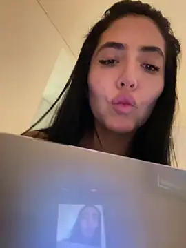 oh_nina live sex cam