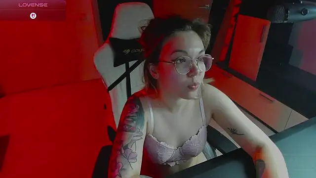 SpecterGirl's cam snapshot