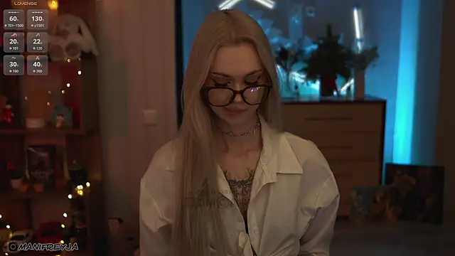 ManiFreyja's cam snapshot