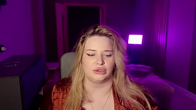 EllsaJean_'s cam snapshot