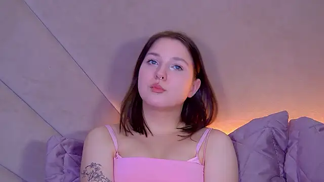 TinnaBurton's cam snapshot