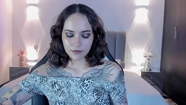 AnnyThompson_'s cam snapshot