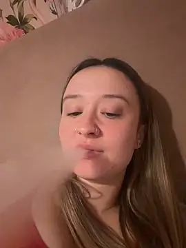 LilyLuck_'s cam snapshot