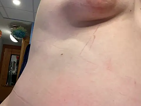 kinkymidwestmeadows's cam snapshot