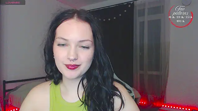 Lessie_'s cam snapshot