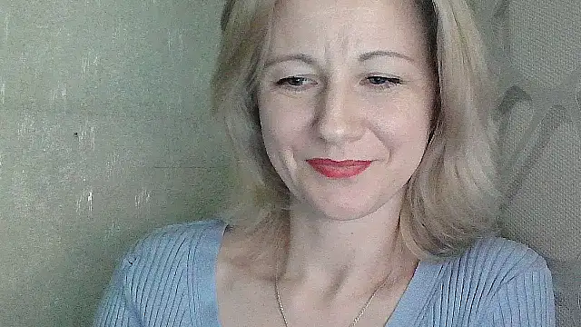 Kitti-Ellison's cam snapshot