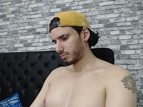 MrTyler667's cam snapshot