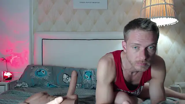 JessicaSteve's cam snapshot