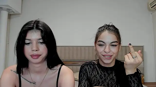 Playx24's cam snapshot