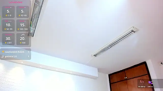 Saara_Corraless's cam snapshot