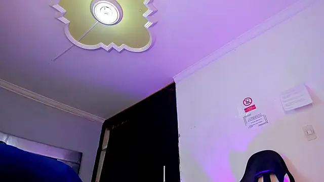 Eyleen_Santos's cam snapshot