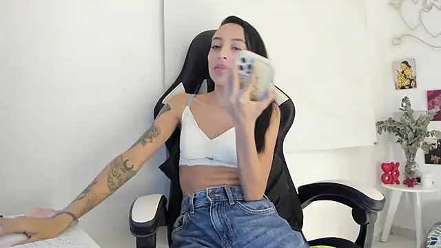 agaataa_'s cam snapshot