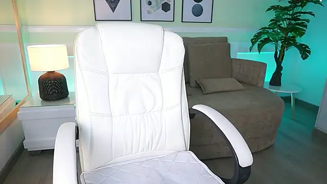 EmilyTurneer's cam snapshot