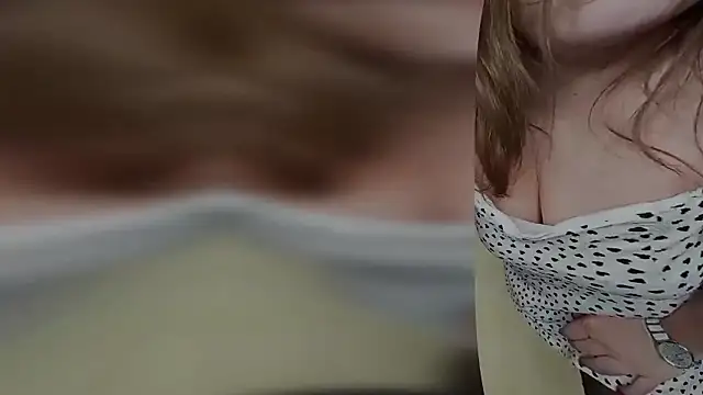 FluffyBeauty_'s cam snapshot