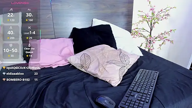 Brianna_Maya's cam snapshot