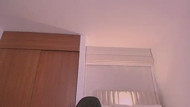 ArianaReynoldss's cam snapshot