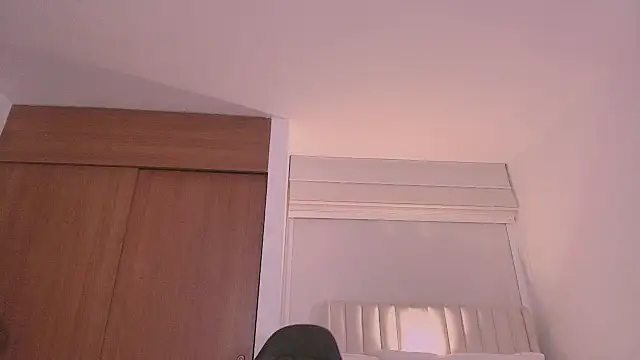 ArianaReynoldss's cam snapshot