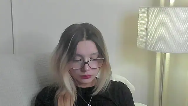 Hinara1 live sex cam