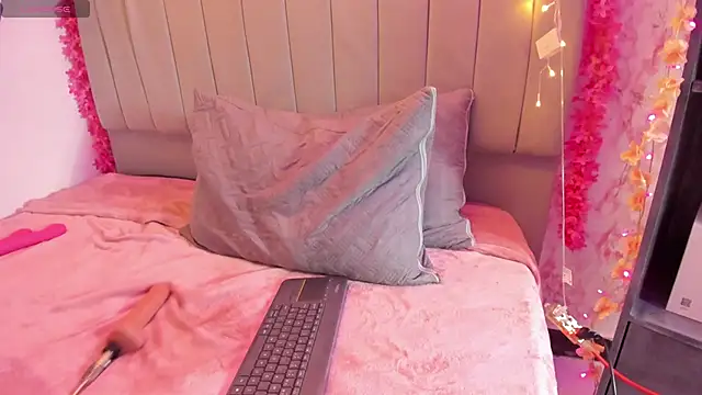 Scarlett21__'s cam snapshot