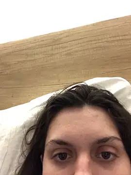 Louise-Mai2001 live sex cam