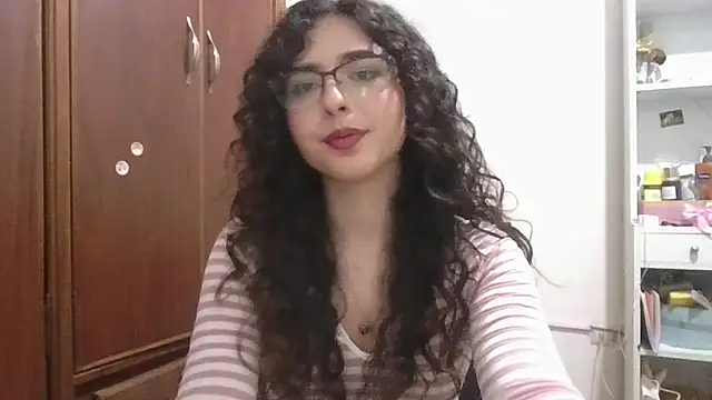 EveningWithAlice's cam snapshot