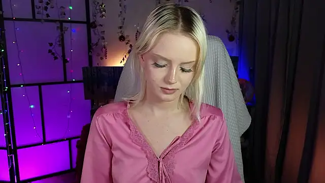 ImBonBon's cam snapshot