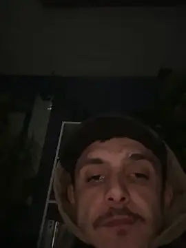 groschibre40100 live sex cam