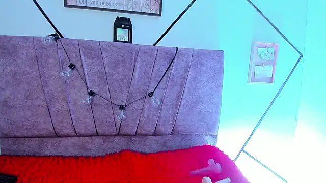 Victoriaa_Anderson's cam snapshot