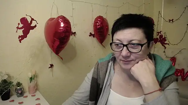 EmilyL0ve's cam snapshot