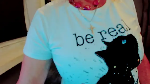 ScarletHoot_'s cam snapshot