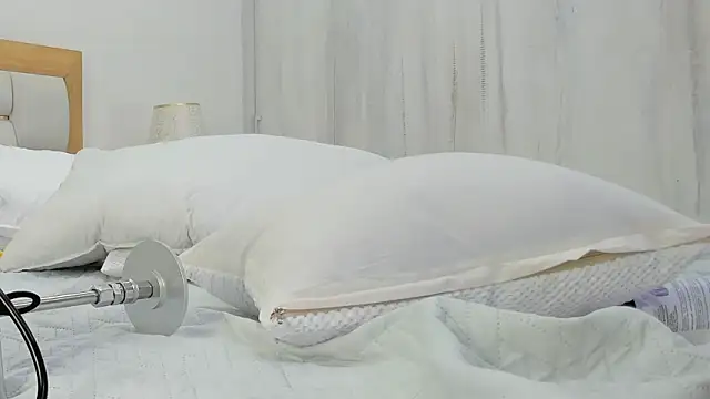 juliette_pretty_'s cam snapshot