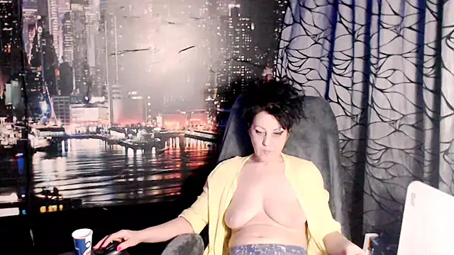 AMOURSWEET2025's cam snapshot