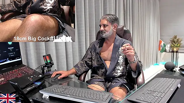 OnlineBossUK live sex cam