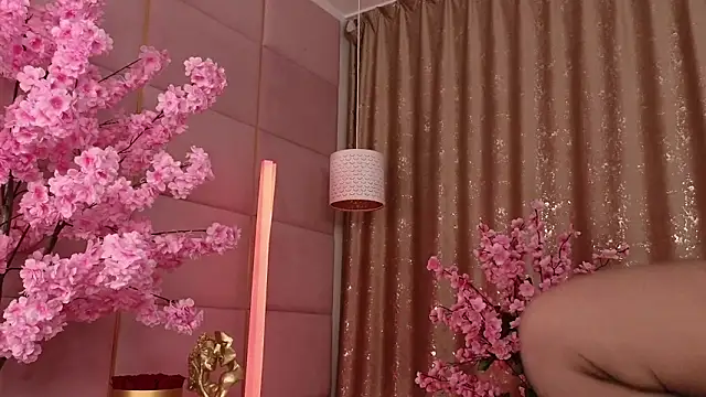 Elliblue's cam snapshot