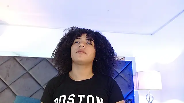 LunaaCurly's cam snapshot