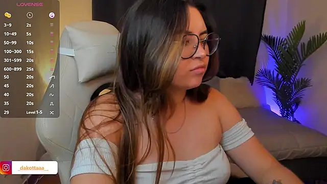 dakottaa_ live sex cam