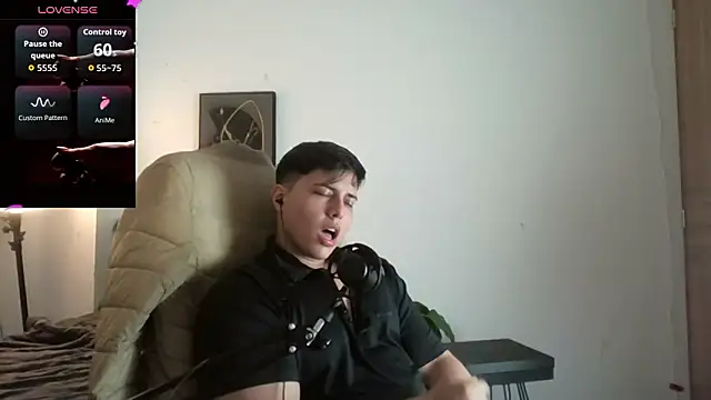 Thom_Ohtani live sex cam