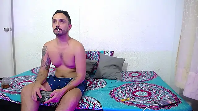 _joanne_and_oliver_'s cam snapshot