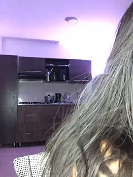 EmmaRossem live sex cam