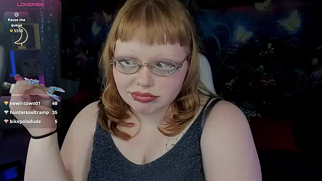 LottieReed's cam snapshot