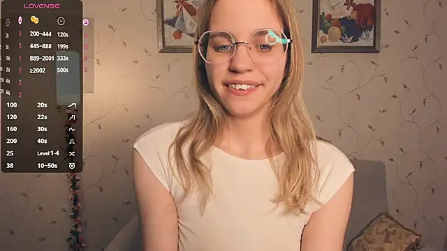 JoanBaggott's cam snapshot