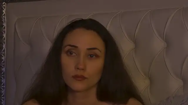 AliceMunro's cam snapshot