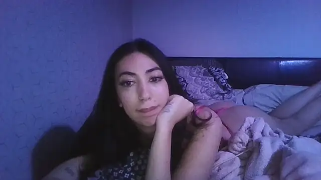 Miss_lunaxx's cam snapshot