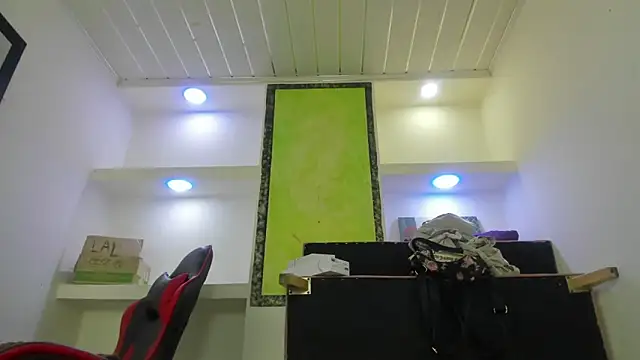 lala_clark's cam snapshot