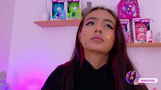 emily_bank's cam snapshot